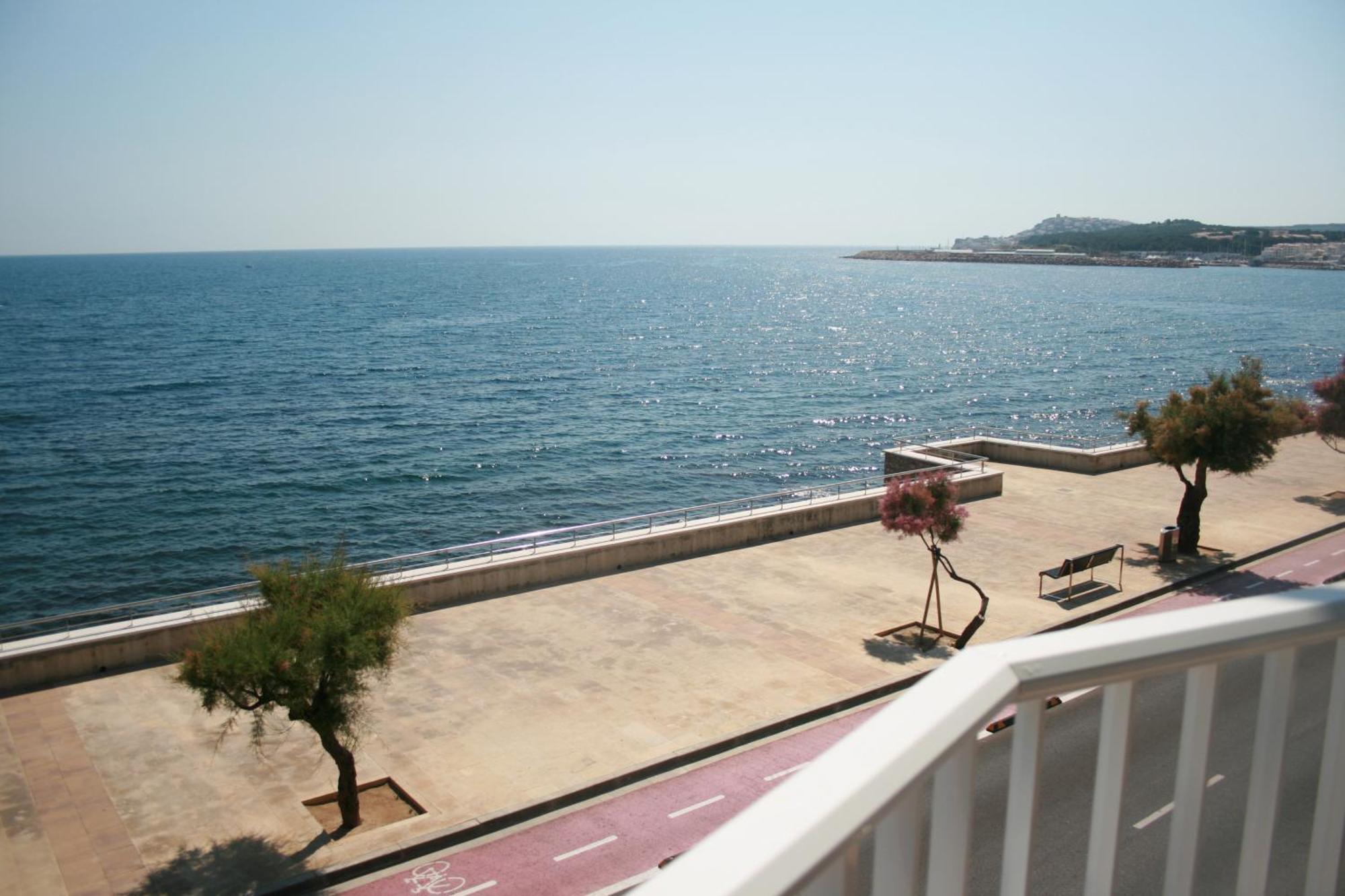 Rallye Hotel L' Escala エクステリア 写真
