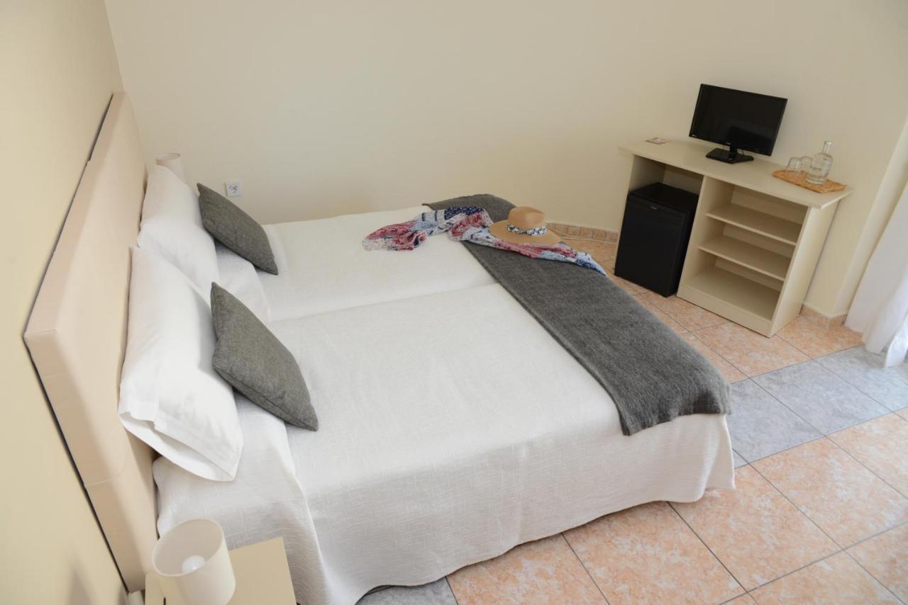 Rallye Hotel L' Escala エクステリア 写真